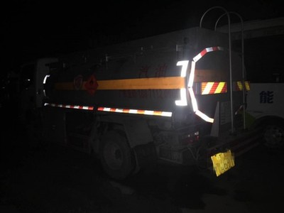 南昌8噸油罐車(chē)【圖】- 勤加緣網(wǎng)