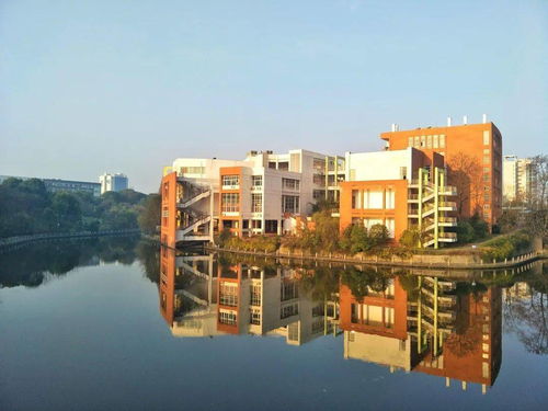 南昌大學(xué)100周年校慶logo和系列文創(chuàng)產(chǎn)品征集啟事